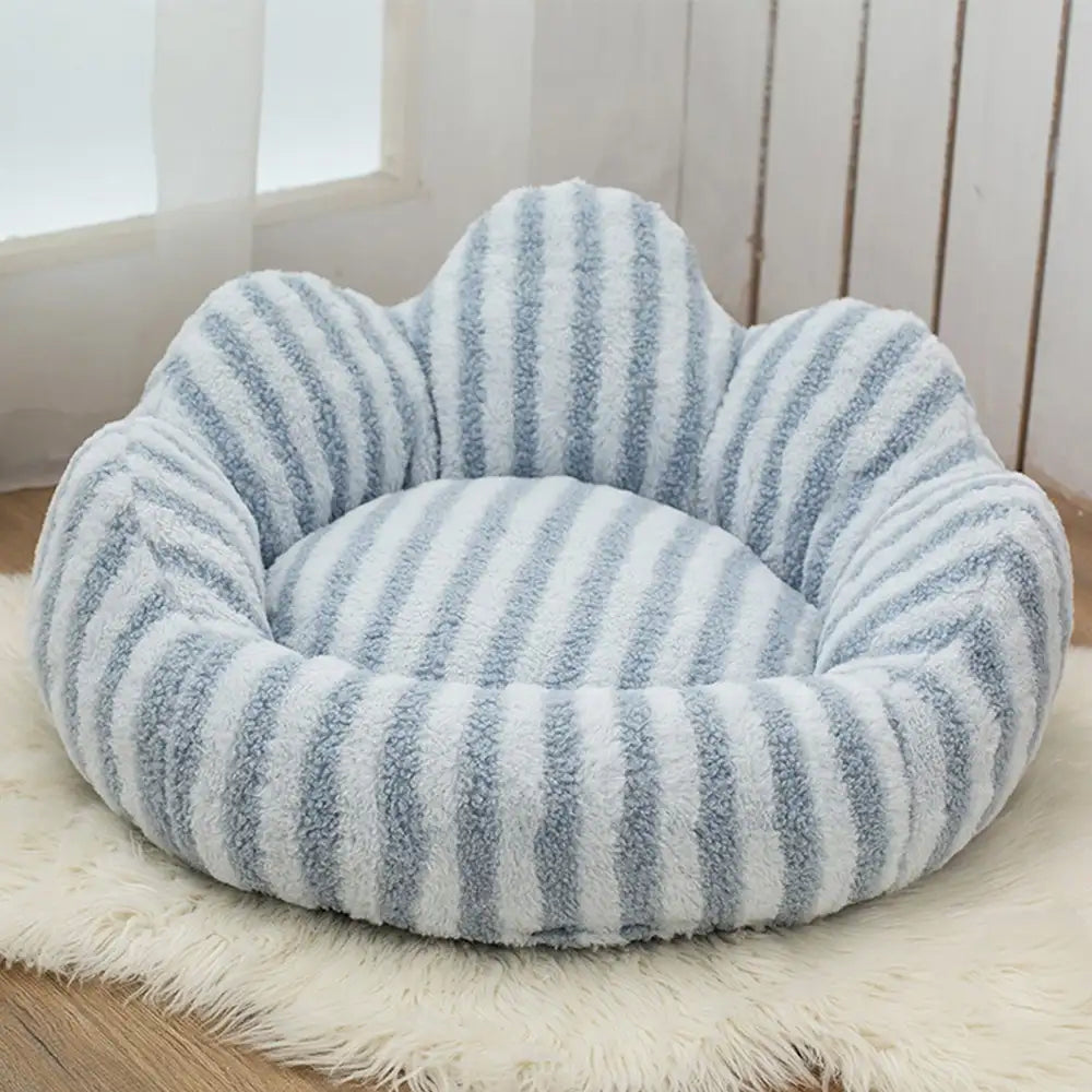 Petal-Shaped Striped Plush Pet Sofa Bed