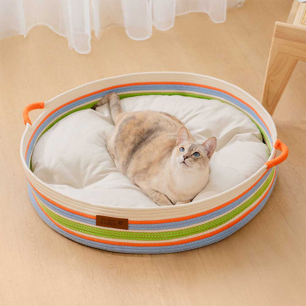 Cama de gato calmante de rayas hechas a mano - nido atemporal