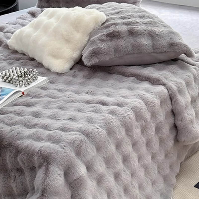 Deluxe Faux Rabbit Fur Anti-Slip Instited Sheet Matchel
