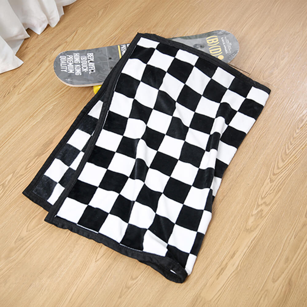 Trendy Wave Checkerboard Flannel Soft Dog Sleeping Blanket