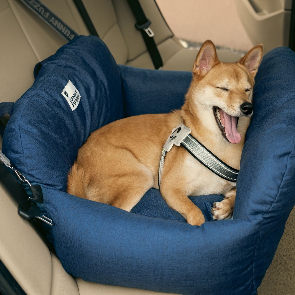 Cama para el asiento del automóvil del perro - Primera clase