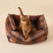Capacita de cuadra Buted Button y Cat Bed Button Button y Cat Bed Button.