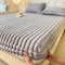 Stripe vertical Faux Faux Rabbit Fur Cattress Protector Inscribido Hoja