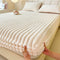 Stripe vertical Faux Faux Rabbit Fur Cattress Protector Inscribido Hoja