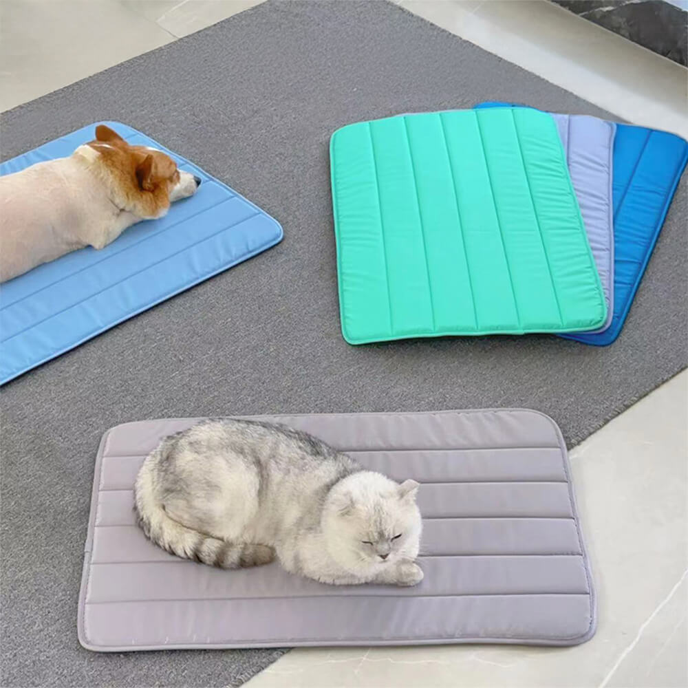 Extra Large Oxford Waterproof Non-Slip Cooling Dog & Cat Mat