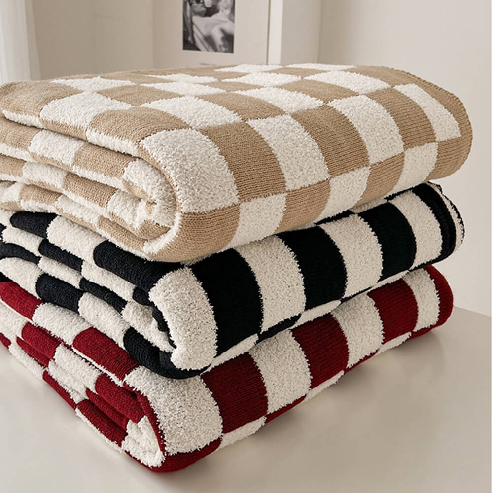 Plush Color-Block Checkerboard Throw Blanket