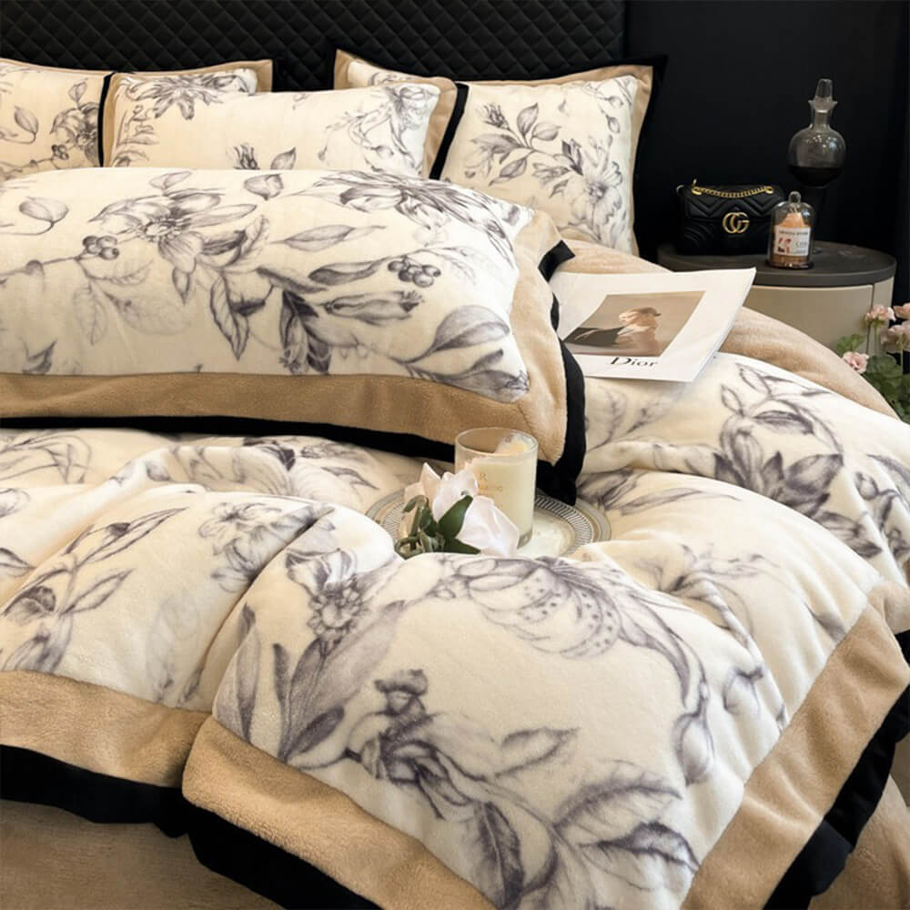 Ultra Soft Milk Velvet Non-Shedding Leaf Pattern Bed Sheet Set