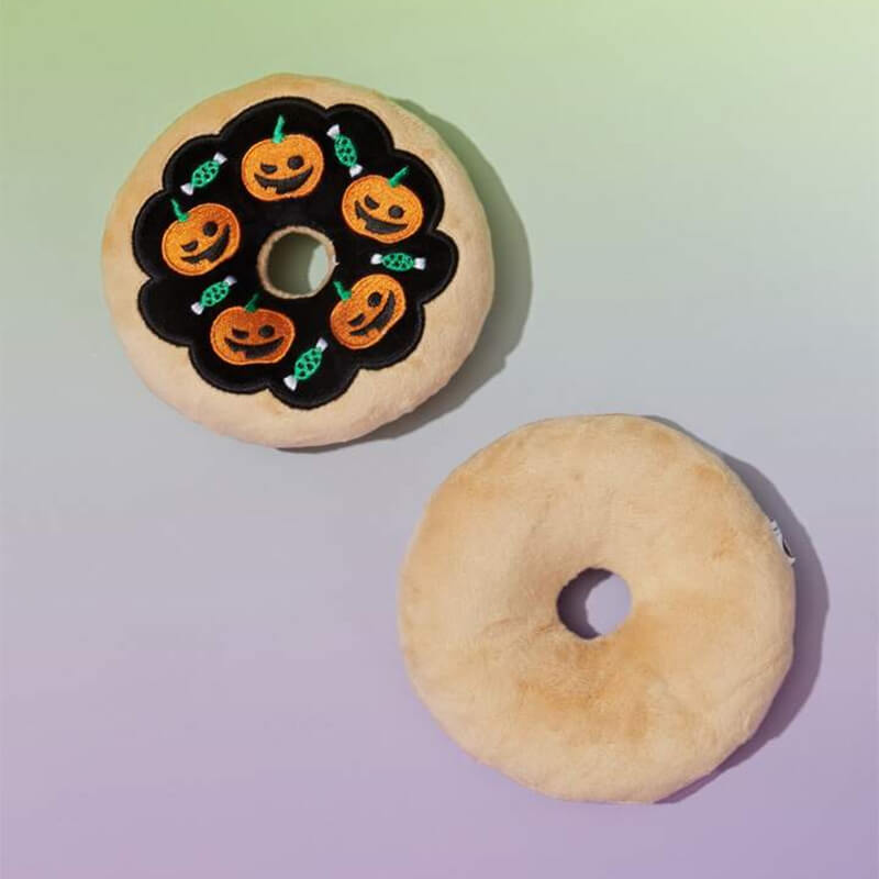 Juguete para perros de peluche con forma de donut de Halloween