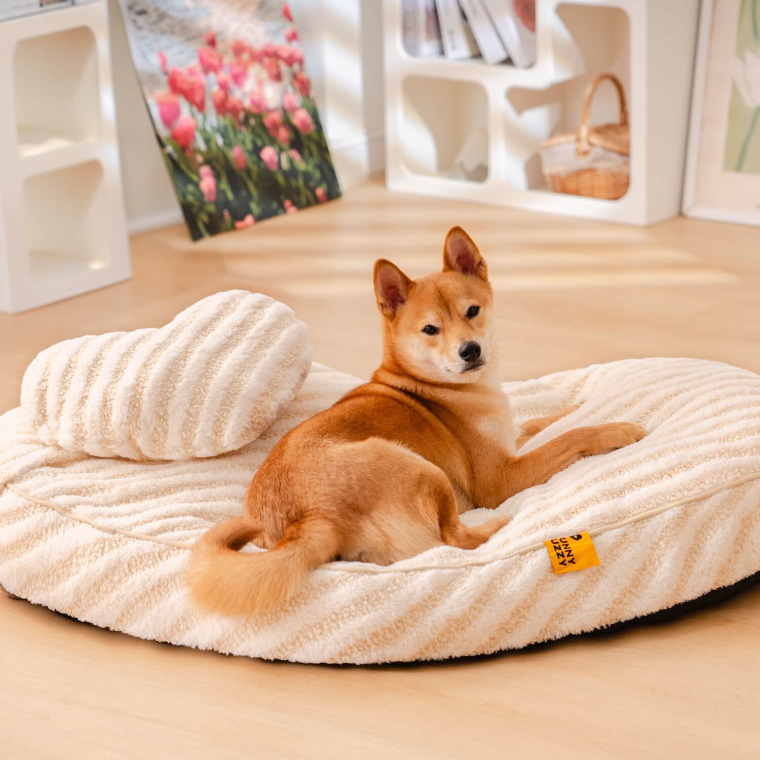 Cama calmante y esponjosa con forma de corazón de peluche para perros y gatos con almohada