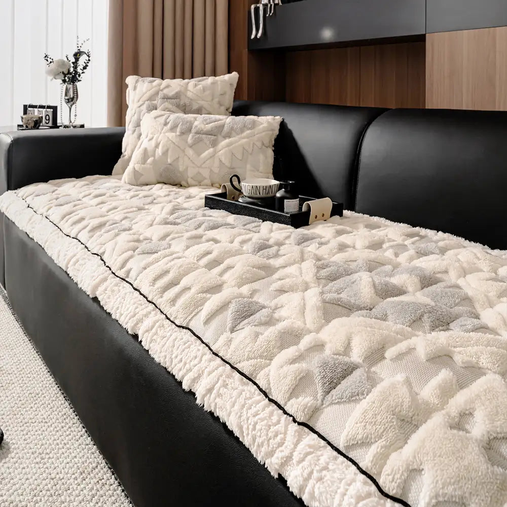 Retro Plush Diamond Pattern Scratch-Resistant Non-Slip Pet Mat Couch Cover