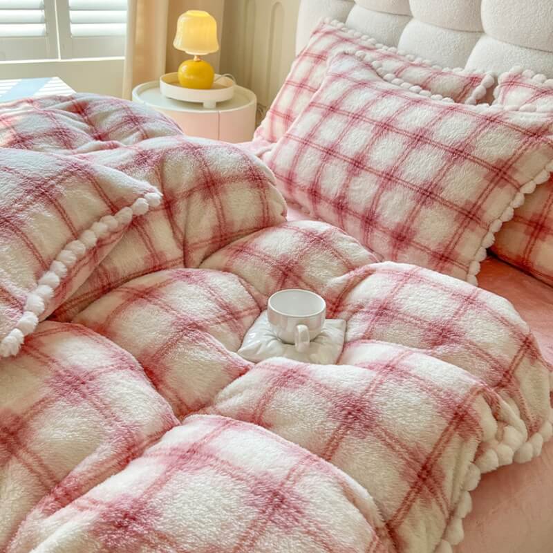 Trendy Fluffy Plaid Soft Plush Bed Sheet Set