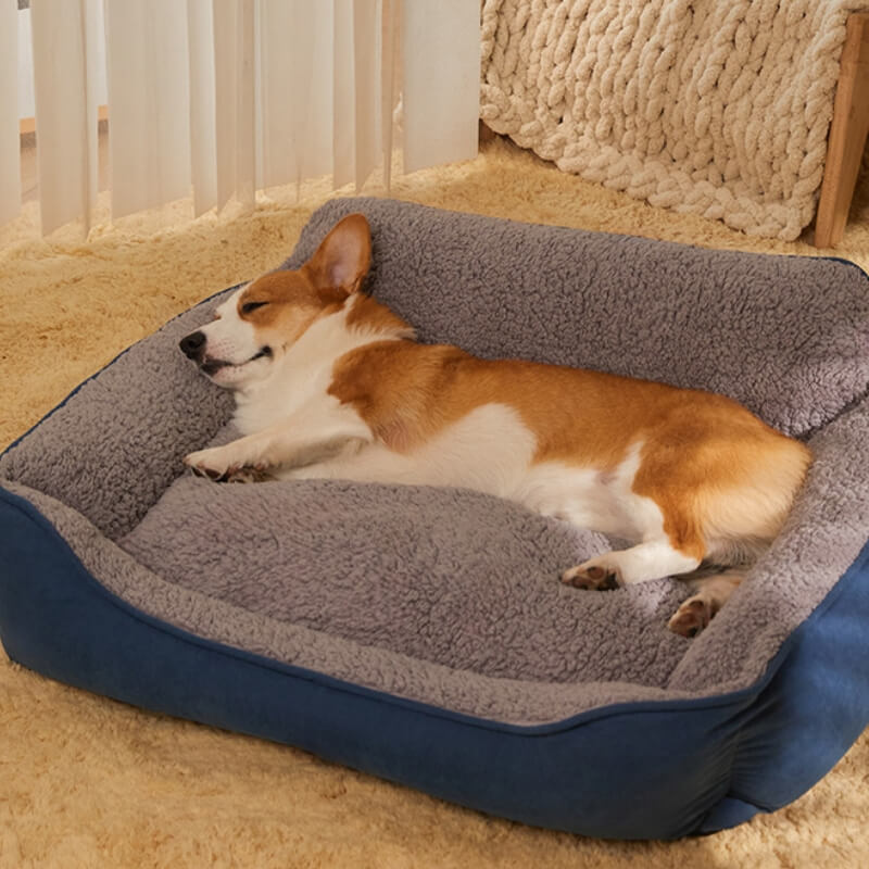 Acogedor sofá cama para perros con respaldo completo y felpa