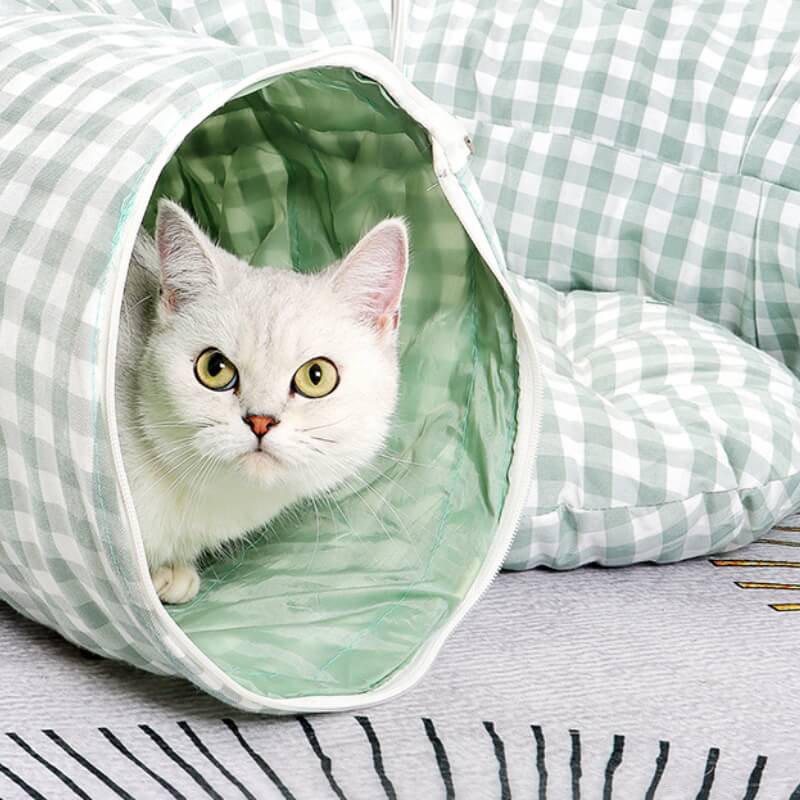Cama túnel para gatos con canal de juego plegable a cuadros