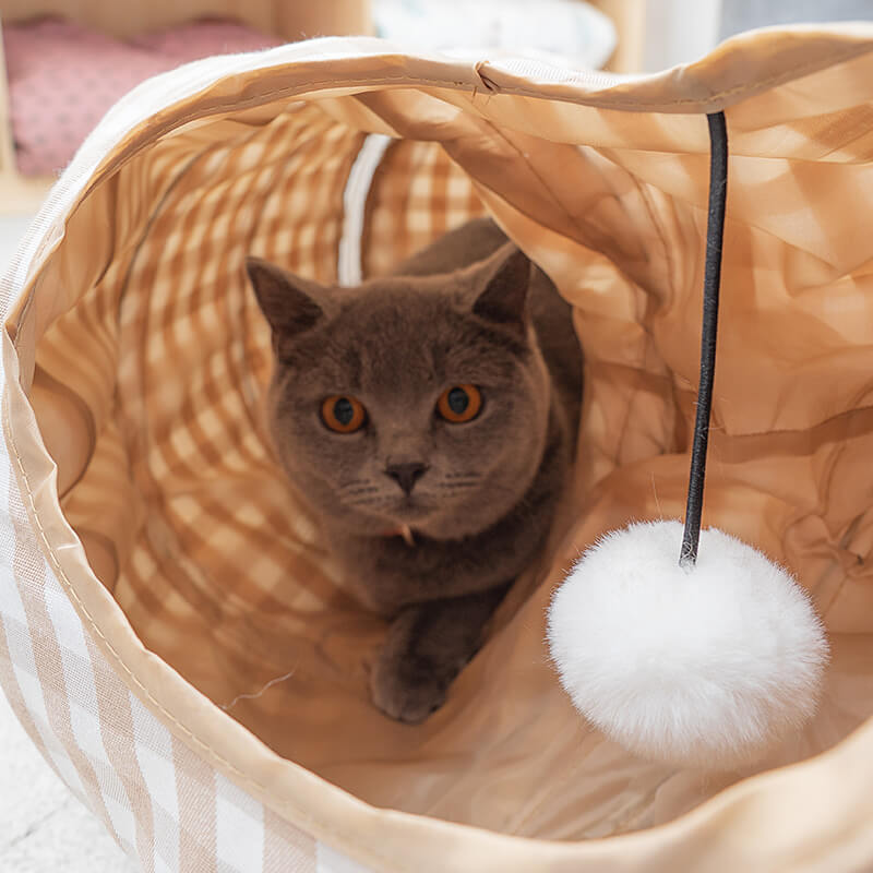 Cama túnel para gatos con canal de juego plegable a cuadros