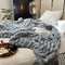 Super Soft Faux Fur & Velvet Luxury Pet Shrow Maneta humana